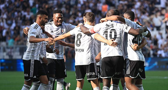 Beşiktaş JK on X: 📄 İstanbulspor maçı ilk 11'imiz. 🦅 #İSTvBJK